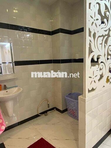 NHÀ LẦU MỚI ĐẸP TRUNG TÂM PHƯỜNG 1