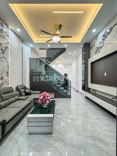 Cô Bảy nợ ngân hàng bán gấp nhà Lê Thị Hồng, P1, Q Gò Vấp-Giá 1 tỷ 990