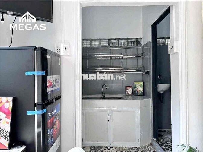 Có việc về quê nên cần sang lại căn 7PN-1MB tại Lê Văn Sỹ Q3