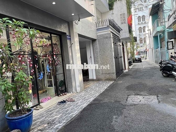 Cho thuê chính chủ nguyên căn 4,x12 gần sân bay TSN