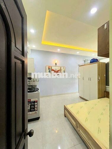 Căn Hộ 2PN Cửa Sổ Lớn - 2 Giường, Máy Giặt Riêng - Phan Xích Long