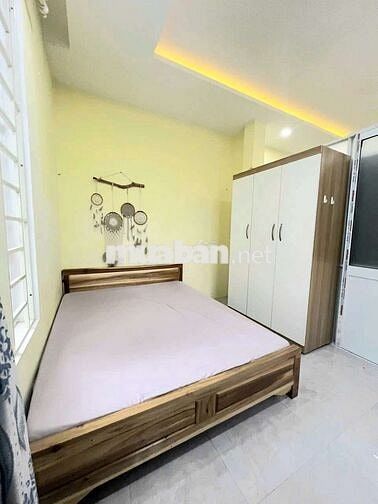 Căn Hộ 2PN Cửa Sổ Lớn - 2 Giường, Máy Giặt Riêng - Phan Xích Long