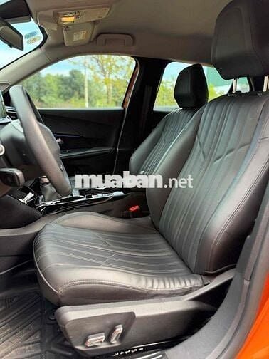 Em cần bán xe Peugoet 2008 sản xuất 2021, xe 1 chủ