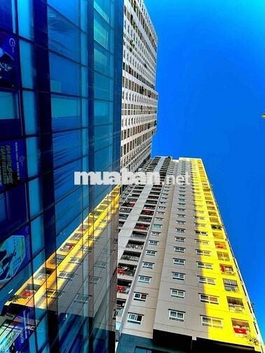 Cần bán gấp căn cc 2N2VS rộng rãi tầng trung thoáng mát hàng xóm Vín