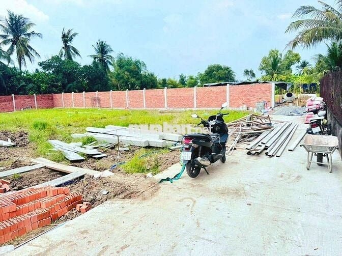 Hàng thơm, 500m2 đất vườn 14x 31m , nở hậu 18m, chỉ 650tr