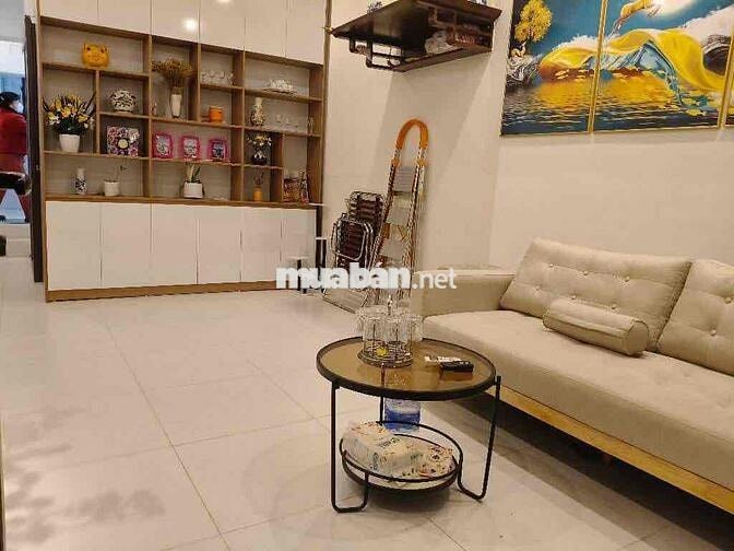 🔥 LÒ ĐÚC – NHỈNH 3 TỶ – CĂN HỘ TẦNG 2 – Ô TÔ ĐỖ CỬA – VÀI PHÚT LÊN PHỐ