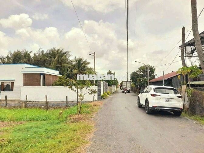 Hàng thơm, 500m2 đất vườn 14x 31m , nở hậu 18m, chỉ 650tr