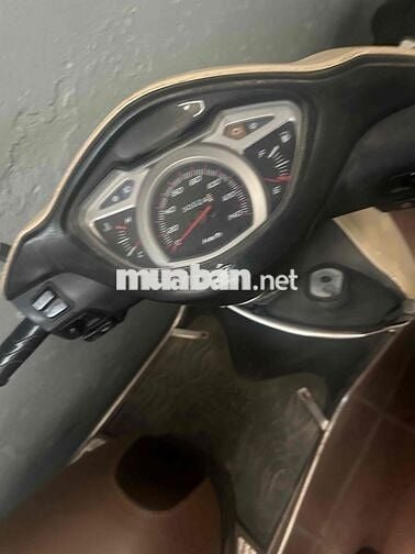 Xe Lead đi 3v ít đi ai cần thì lhe e làm giá