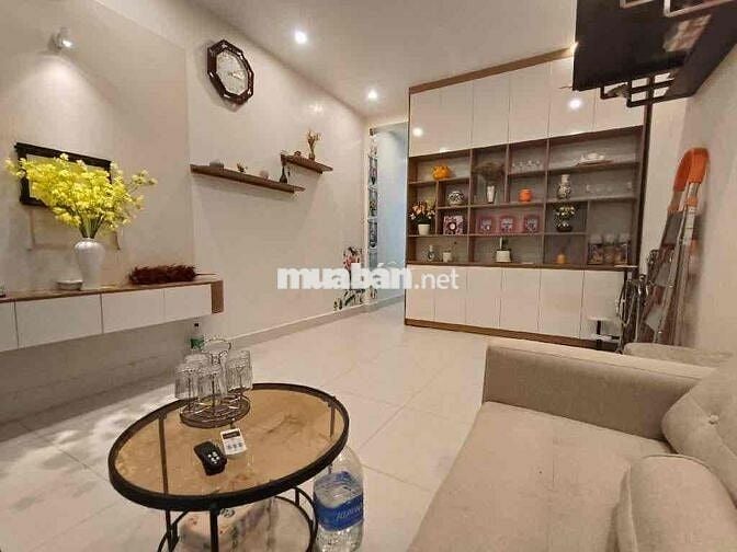 🔥 LÒ ĐÚC – NHỈNH 3 TỶ – CĂN HỘ TẦNG 2 – Ô TÔ ĐỖ CỬA – VÀI PHÚT LÊN PHỐ