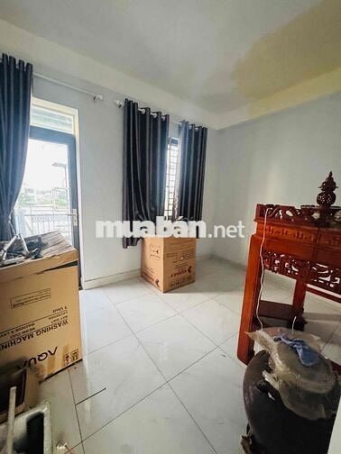 Nhà 3 Lầu 4PN NGAY CHỢ MINH PHÁT TX22 GIÁ 8,5 TRIỆU