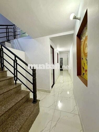 Nhà hẻm 322 Phú Lợi, DT: 4,3 x24, thổ cư: 80, có 2PN, sân xe hơi 7 chỗ