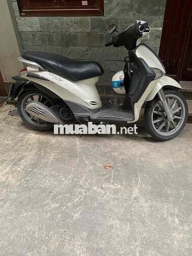 Cần bán xe Lyberty.