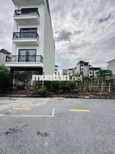 🍀GIANG BIÊN -VIỆT HƯNG - LONG BIÊN 90m PHÂN LÔ – VỈA HÈ –Ô TÔ TRÁNH  🍀