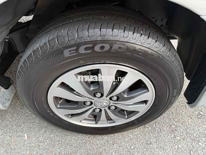 Toyota Innova 2015 2.0E số sàn full đồ chơi