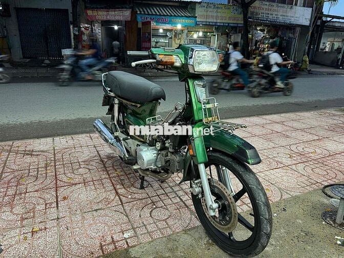Honda Super Dream 2000 chính chủ Full kiểng