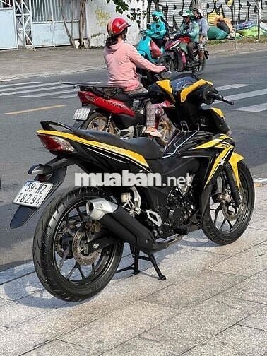 Honda Winner 150 V1 Bản Đặc Biệt Vàng Đen