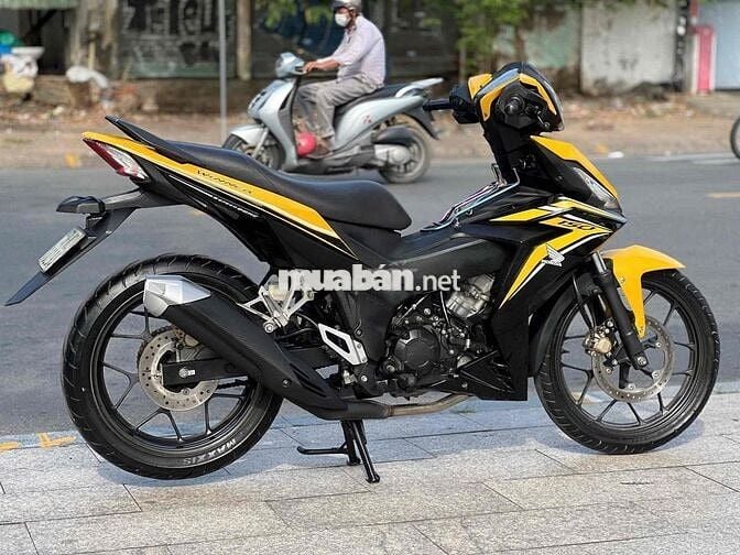 Honda Winner 150 V1 Bản Đặc Biệt Vàng Đen