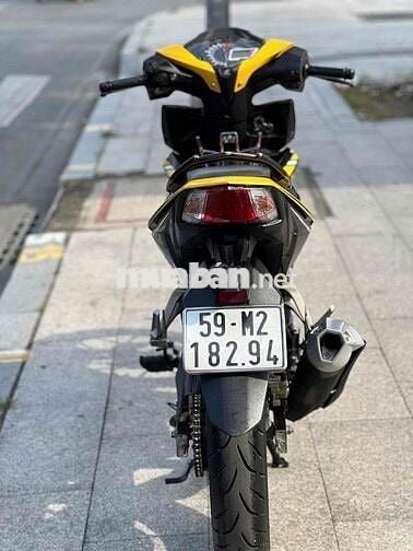 Honda Winner 150 V1 Bản Đặc Biệt Vàng Đen