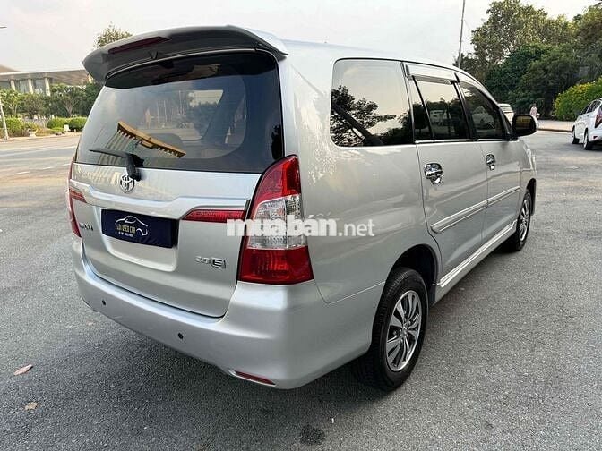 Toyota Innova 2015 2.0E số sàn full đồ chơi