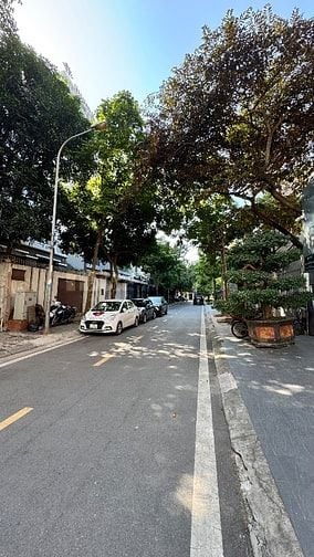 Phố Lê Đức Thọ - Biệt Thự 400M2 x 20MT - Trong Khu VIP - Đầu Tư KD