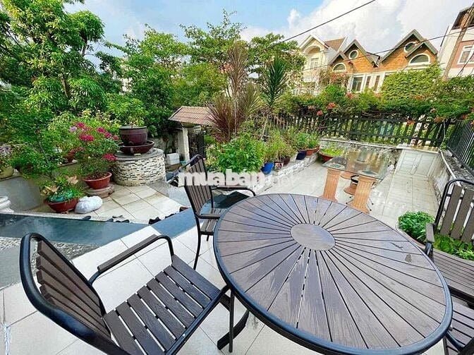 BIỆT THỰ BÊN SÔNG CÓ  HẦM RƯỢU, PHÒNG KARAOKE, SÂN VƯỜN, GARA Ô TÔ