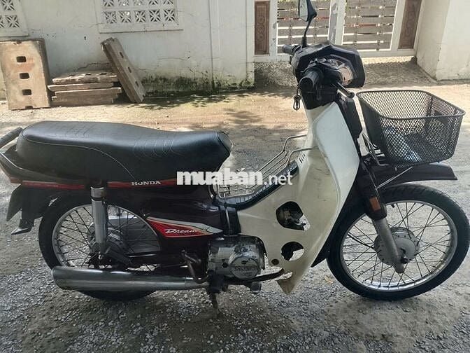 Dream máy rất êm đề đóm đủ có cavet gốc theo xe