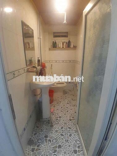 Nhà thuê sân xe hơi gần sân vận động Đông hoà Dĩ An