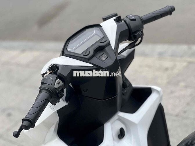 Honda Vario 150 2022 Trắng Đen
