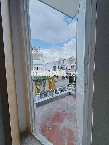 CĂN 2PN FULL NỘI THẤT BAN CÔNG NẰM Ở TRUNG TÂM GÒ VẤP