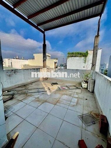 Nhà 3 tầng  -  hẻm xe hơi  -  76m2  -  giá xhi 6,5 tỷ