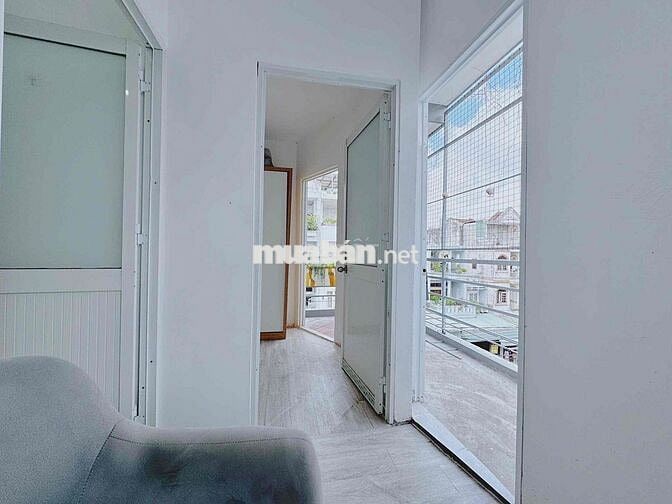 CĂN 2PN FULL NỘI THẤT BAN CÔNG NẰM Ở TRUNG TÂM GÒ VẤP