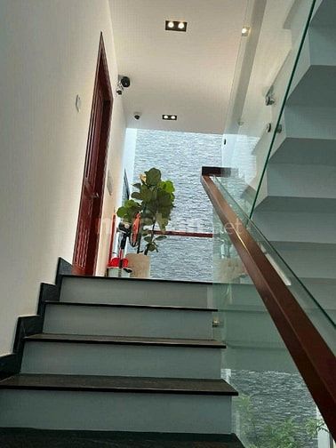  HÓT TÂN PHÚ, BÁN NHÀ MẶT TỀN đường Ỷ LAN 150m2, Ngang8m,Chỉ 20xxty