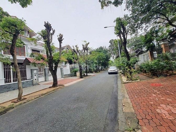 Cho thuê Biệt Thự mặt tiền : Trần Trọng Cung, P. Tân Thuận Đông, Q. 7