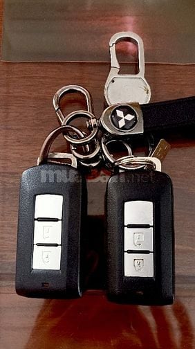 Bán rẻ MITSUBISHI XPANDER AT ECO SPORT 2020 ZIN AZ ĐỘ FULL OPTIONS 