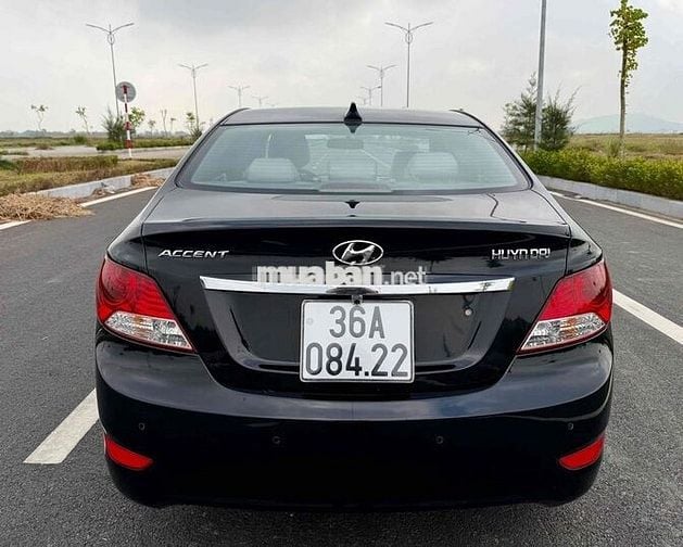 Hyundai Accent 2011 1.4 AT - 120000 km