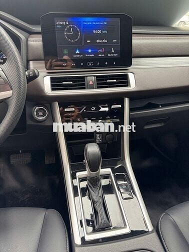 Mitsubishi Xpander 2025 Premium Đỏ 16.000 km