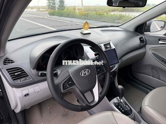 Hyundai Accent 2011 1.4 AT - 120000 km