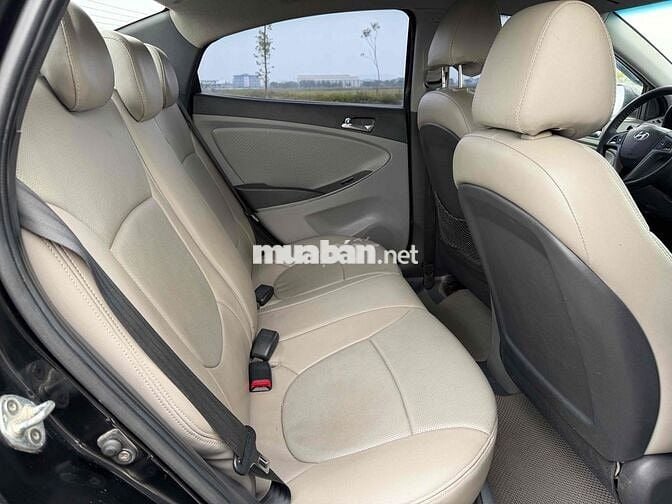 Hyundai Accent 2011 1.4 AT - 120000 km