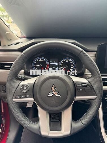 Mitsubishi Xpander 2025 Premium Đỏ 16.000 km