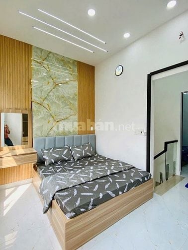 BÁN GẤP NHÀ 1 trệt 1 lầu 45,5m2 giá 2tỷ650tr Đường Lê Quang Định HCM