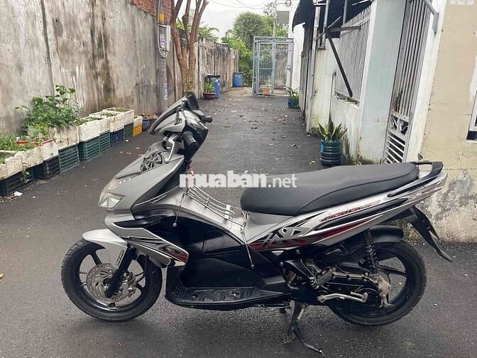Bán Honda airblade máy êm, giấy tờ đầy đủ