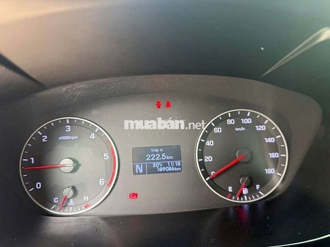 Hyundai Solati 2019 Trắng 189.000km