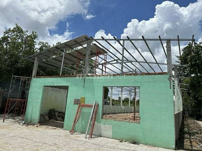  Cho thuê 1.200 m2 Kho và nhà có sân Nguyễn Văn Cừ 15 triệu