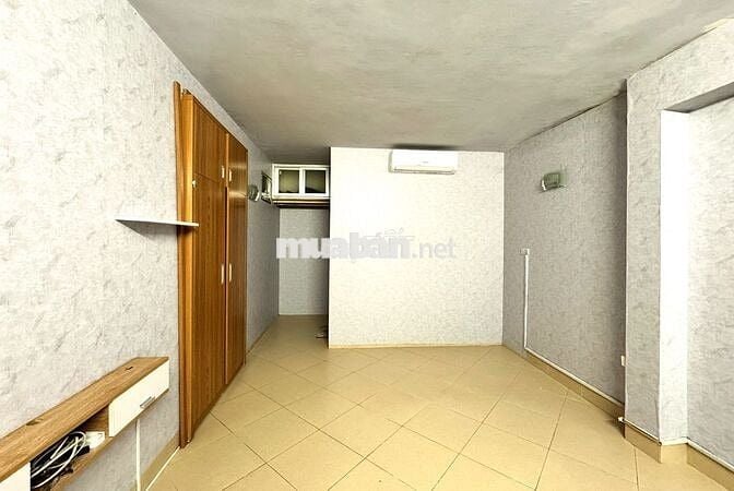 Cho thuê căn phòng số 16 phố Trần Hưng Đạo- Hoàn Kiếm- Tiện ích