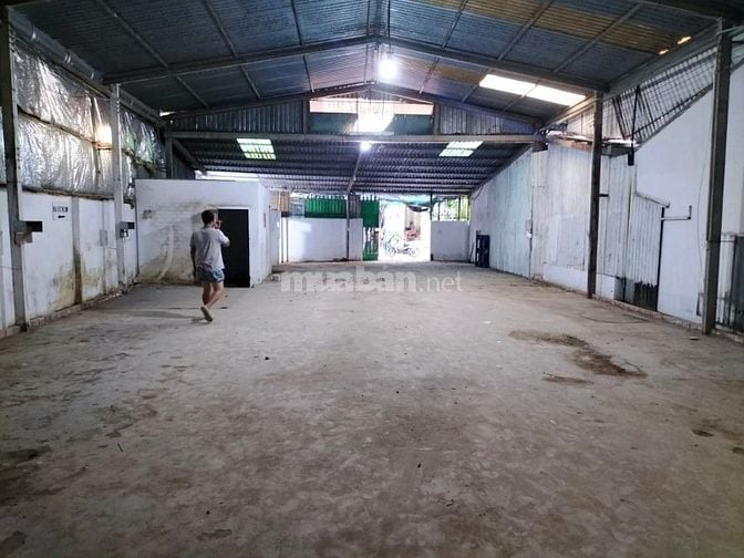 * Cho thuê kho xưởng*300m2 gần Võ Văn Hát, P. Long Trường, Quận 9