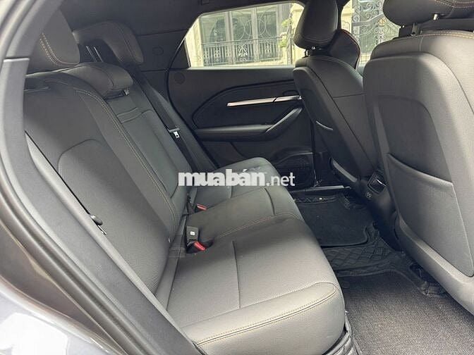 VinFast VF 6 Plus mua pin 2025