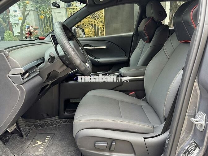 VinFast VF 6 Plus mua pin 2025