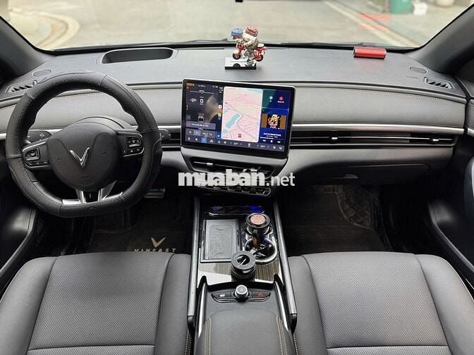 VinFast VF 6 Plus mua pin 2025