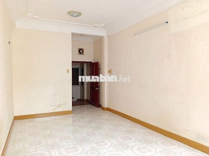 3 lầu 3 phòng ngủ hẻm Võ Văn Tần trung tâm quận 3 giá rẻ 14.5 triệu/th