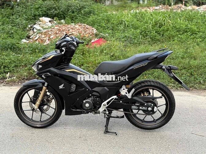 Winner V4 2025 odo 600km lốp rin theo xe còn dày c